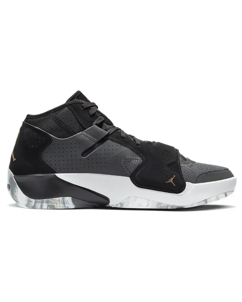 Jordan Zion 2
Black Metallic Gold'