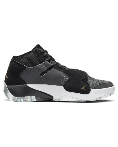 Jordan Zion 2
Black Metallic Gold'