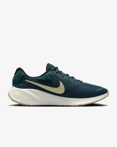 Nike Revolution 7