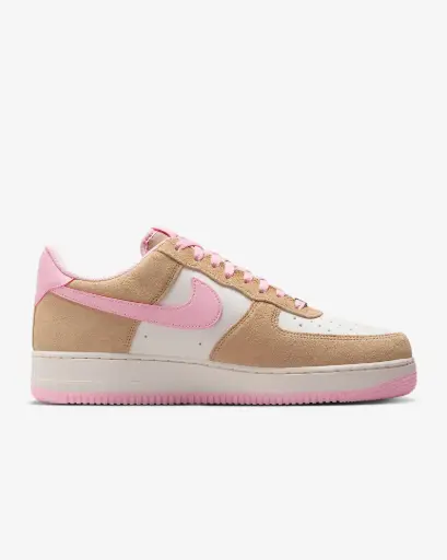 Nike Air Force 1 '07 LV8